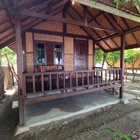 Maryan Moyo Bungalows & Resto Moyo Island Екстериор снимка