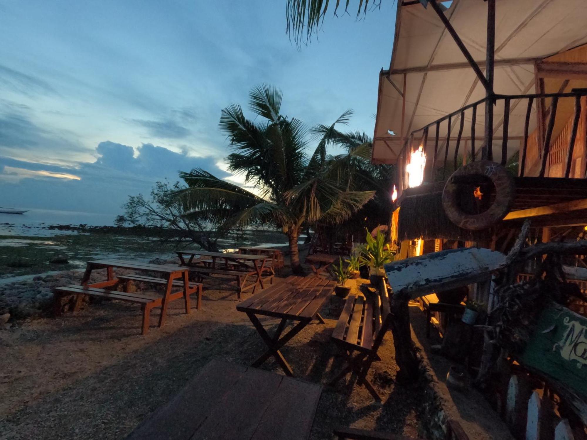 Maryan Moyo Bungalows & Resto Moyo Island Екстериор снимка