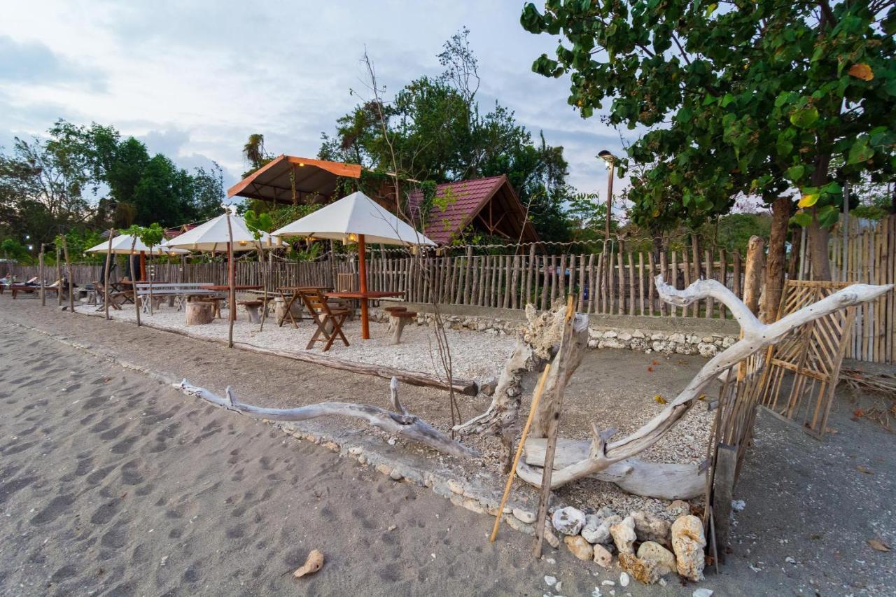 Maryan Moyo Bungalows & Resto Moyo Island Екстериор снимка